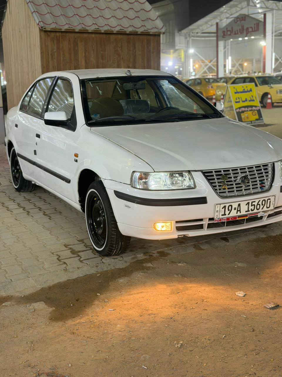 سلام عليكم سمند 2012 سياره بيها بس الهلالات جيرو مكينه وحداديه تبريد سياره جاهزه ما عايزه كل شيء مكان السياره بالنجف سنويا جديده رقم جديد السعر 48 وبيها مجال حك الجهه وهذا رقم بالخدمه ***********
