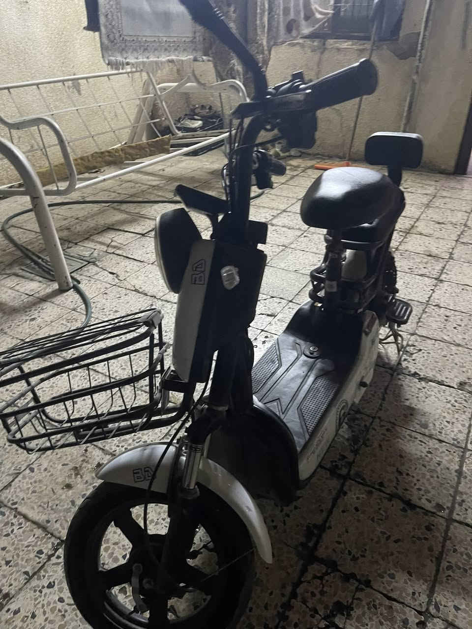 السلام عليكم مأطور شحن للبيع أربع بطاريات بصمه سويج لايت هورن اشاير يمين يسار السعر160بيه مجال للطيبين للاستفسار الرقم *********** مكاني الموصل حي الصديق
