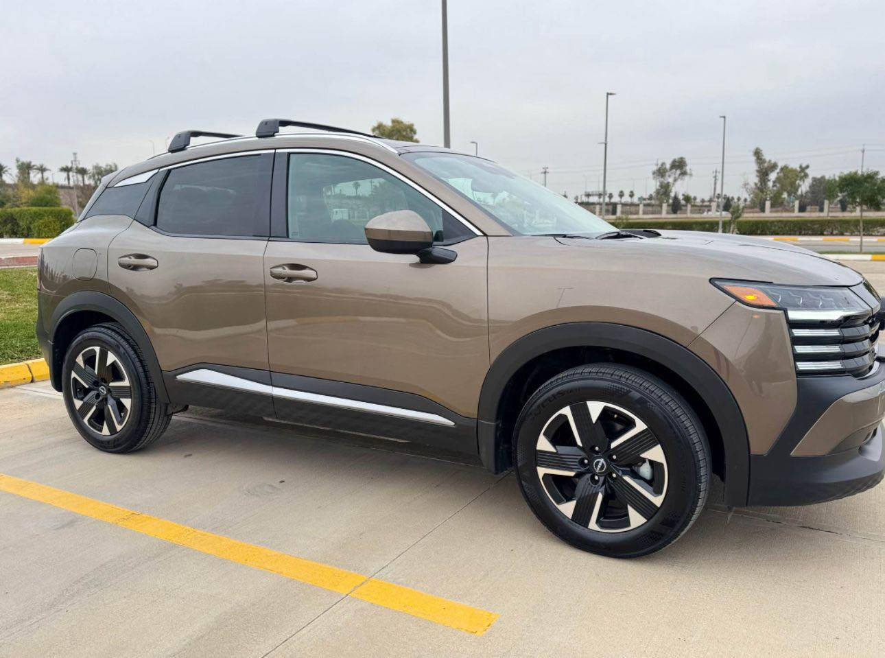 𝐍𝐈𝐒𝐒𝐀𝐍 𝐊𝐈𝐂𝐊𝐒 𝐒𝐕-𝐀𝐖𝐃 
مودیل 2025

للحصول على معلومات عن الأسعار
أعجب بهذه الصفحة واتصل برقم المالك لمعرفة السعر

بۆ زانینی نرخ 
لایکی پەیج بکە ژمارەی خاوەنی سەیارەکە دانراوە بۆ نرخ تیلی بۆ بکەن

اللون:  قهوائي
عداد المسافة : 4000 الف
حجم المحرك : 2.0L (4.سلندر) 
نص جاملغ أمامي صبغ 
بدون ارباک 
المواصفات : 𝐒𝐕-𝐀𝐖𝐃 (PANORAMA)
بانوراما
كيج الكتروني
‏‎بصمة ابواب 
‏‎بصمة تشغيل 
تشغيل عن بعد 
‏‎شاشة ايباد
‏‎كاميرا 
هاند بريك بصمة
اوتو هولد (𝐀𝐔𝐓𝐎 𝐇𝐎𝐋𝐃)
اوتو ستارات (𝐀𝐔𝐓𝐎 𝐒𝐓𝐀𝐑𝐓)
اوتو ستوت (𝐀𝐔𝐓𝐎 𝐒𝐓𝐎𝐏)
رادار امامي (تحديد مسار)
‏‎رادار جانبي (نقاط عمياء)
‏‎رادار خلفي (التحذير من الاصطدام)
‏‎حساسات امامي
‏‎حساسات جانبي 
‏‎حساسات خلفي 
نظام (𝐄𝐂𝐎)
نظام (𝐍𝐎𝐑𝐌𝐀𝐋)
نظام (𝐒𝐏𝐎𝐑𝐓)
نظام(STANDARD)
تحكيمات استيرن
كشنات كهرباء
كشنات هيتر
تبريد لمس
لايتات (𝐋𝐄𝐃) ليد زينون بيلادي 
 بكلايتات (𝐋𝐄𝐃) ليد بيلادي
ويل كروم
رقم مؤقت (كاتي)أربيل 
‏‎تفاصيل اكثر الاتصال علی ارقام التاليه 

‏ WhatsApp - 📱0751 123 5153

📞 ***********

عنوان📍اربيل شورش
