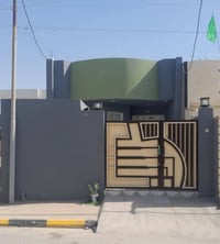 الدار للبيع بناء حديث كامل المواصفات حي الخنساء الفرع الثاني المساحه ١...