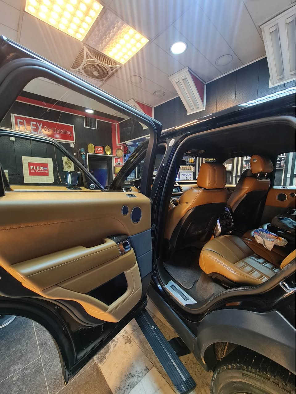 ديزل  6 سلندر  /2014 مكفوله  اوتو باي كراف   ماشيه 210الف كيلو سياره رقم اربيل ب اسمي مكاني بغداد زيونه 
*********** بغداد, العراق
