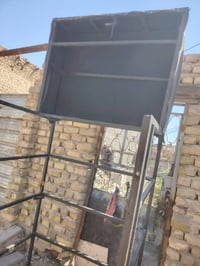 محجر للبيع مع محطبات ودوشمه السعر 100رقم07715815962