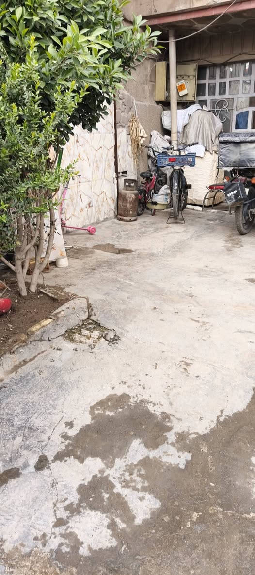 بيت للبيع بل شعب 100متر زراعي سند25 طابو صرف
موقع تجاري عل شارع العام بضهر جامعة الشروفي
سعره 140 مليون  للاستفسار ***********
