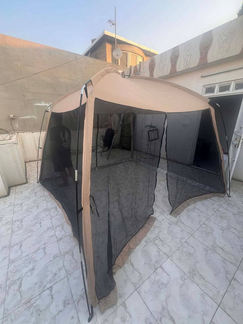 السعر ب 35 الف ⛺
شمسية (بيت شاشة) للتخييم والأنشطة الخارجية. قياس 225*225 *190
يتميز بجدران شبكية توفر تهوية 360 درجة وتحمي من البعوض والحشرات.
مصنوع من قماش أكسفورد المتين.
يحتوي على خطاف علوي لتعليق مصباح خارجي ليلاً.
مناسب للباحات وأنشطة التخييم في الهواء الطلق.


**إذا كنت صاحب هذا الإعلان وتريد حذفه لأي سبب، رجاءا أرسل رسالة إلى الدعم الفني**