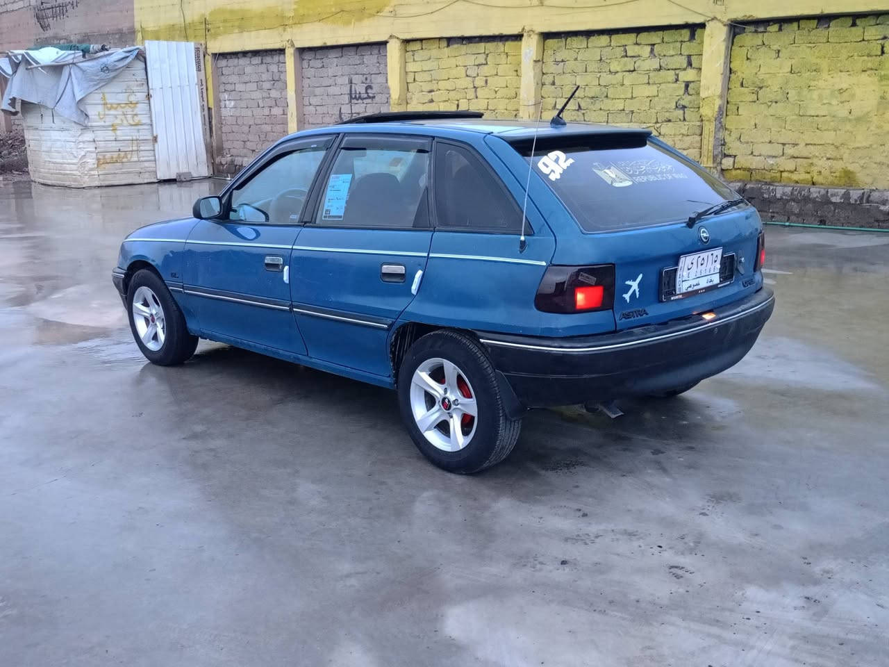 استرا چنطه موديل92حجم 16
رقم بغداد مشروع وطني تحويلها بالموصل
والشرعي بالموصل تريد وكاله تريد تحويل 
سنويه عضم 2028كابون بانزين بيها
مكينه وكير شرط كصه 
طخم خلفي امامي كلو جديد 
طخم ويلكب مصطره اصلي عليها 
فتحه سقف +شاشه كامره 
كهربايات كلها شرط مايعوزها اي 
كيجات كلها شغاله وشرط 
غرفتها جديده وشرط 
باتري جديد +ستيرن عادي
فقط مصبوغه احزام بدون ضرر 
مكان موصل الايمن #السعر38بي_مجال 
***********
***********
#ملاحضه_شعندك_فكترا_مراوس_عادي_نزل
