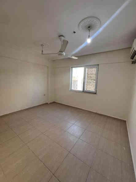 متوفر شقه  مستعجل للبيع في مجمع رامي لاند
موقع- تناهي مقابل جامعة ناوروز
مساحه- ١٢٥ متر
عدد غورفه -٢+١
واحد غورفه سويدي
٢ بلكون
السعر 4.20$ومجال

المزيد من معلومات تواصل عل هاي الرقم:
☎️ *********** Singapore
