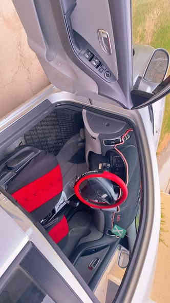 افانتي موديل 2009 بيها جاملغ سايق مبدل لون سلفر
بيها ملاحظات بسيطه سياره بلدعاميات والكشر بيها طخه بسيطه جاملغ خلف السائق ممصلحه 
سياره مابيها صبغ
تخم تاير 
كير محرك مكفولات 
رقم بغداد دولي جديد
تبريد شغال 
محرك١٦٠٠
سعر ١٠٠$ بيها مجال بسيط
بأسمنه تحويل ثاني يوم 
مكان سياره بغداد ناحيه الرشيد 
رقم الهاتف للتواصل 
***********
