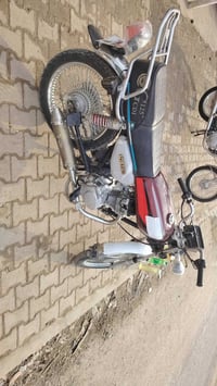 موديل 23 • اوراق مزبوطة • شوین سموود