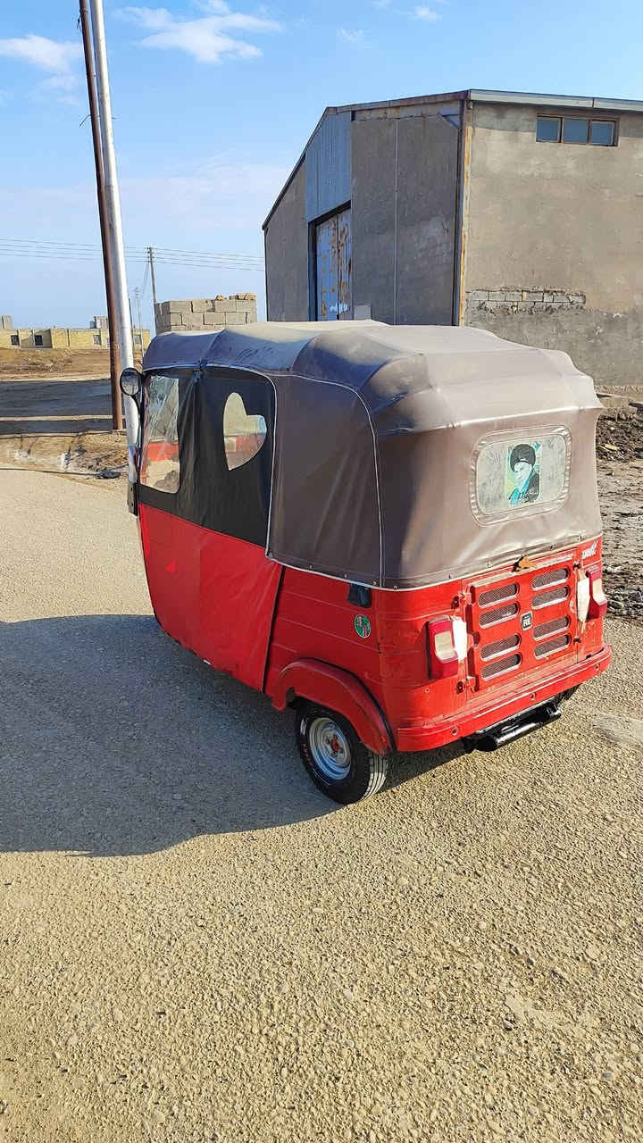 سلام عليكم تكتك البيع موديل 18داخله 19 تخم تاير كهربائيات شغاله المكان ميسان العماره ***********
