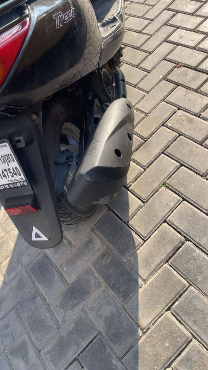 السلام وعليكم دراجه اكزز ياباني دراجه جديده اي نقص ماابيه سلف وهندر دراجه كامله مكينه بلاديه برغي ممفتوح بيها العنوان بغداد السعر خاص ***********
