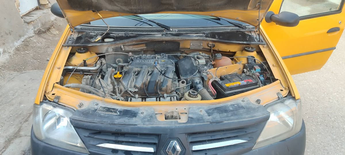 رينو لوكان موديل٢٠١٤ سياره جاهزه مابيها اي نقص المكان العبيدي الرئاسه
االسعر ٤٣ وبيها مجال 
الاتصال والاستفسار
***********
