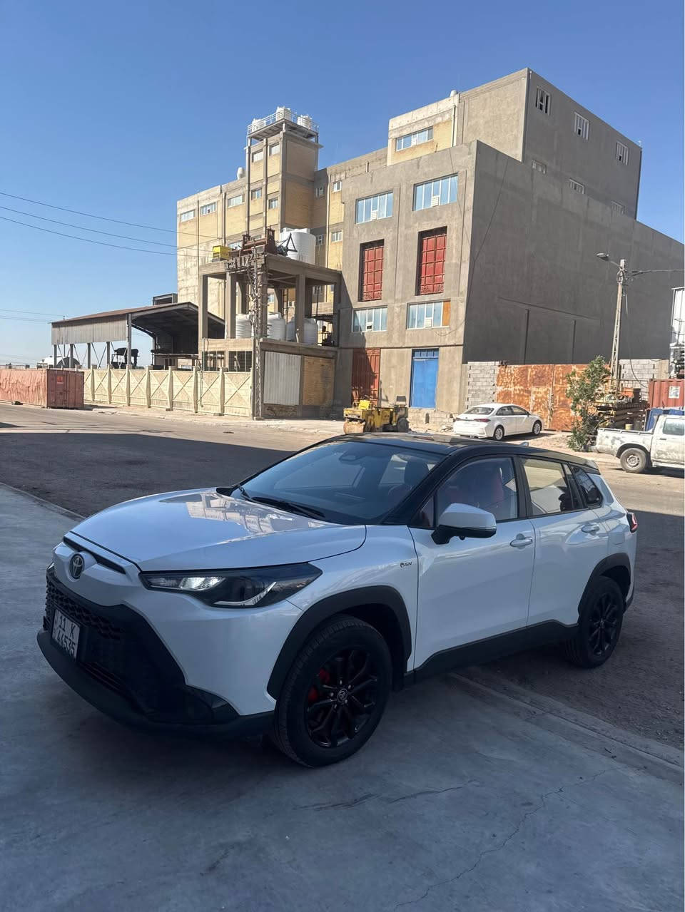 للبيع 

تيوتا فروت لاندر 2025  زيرو 
فول مواصفات للاخير 

فتحه سقف 

5كامرات محيطيه 360 درجه

رادار امامي 

حساس خلفي 

داخل جلد احمر 

شاشه كار بلاي 

صندوق.كهرباء

تحكم سترين كامل 

قياده ذاتيه 

تحديد مسار 

دخول ذكي 

كشن كهرباء 

سياره كفاله من الرصعه  
رقم بغداد اقساط راعيها مدير مدرسه  جاهز للوكاله 

بصره ابو الخصيب 
***********

اتصل و تدلل ￼ سعرها جوه السوك  شرط البصرة, العراق
