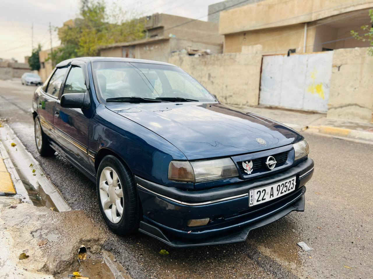 اوبل فكتره للبيع حجم ١٨ موديل ٩٢ محرك نضيف سياره رقم اربيل سنويه لل2030  بسمي تريد تحويل تريد وكاله السعر 46 وبيها مجال الموشراي لايكسر بيها سياره حلوه *********** مكاني كركوك
