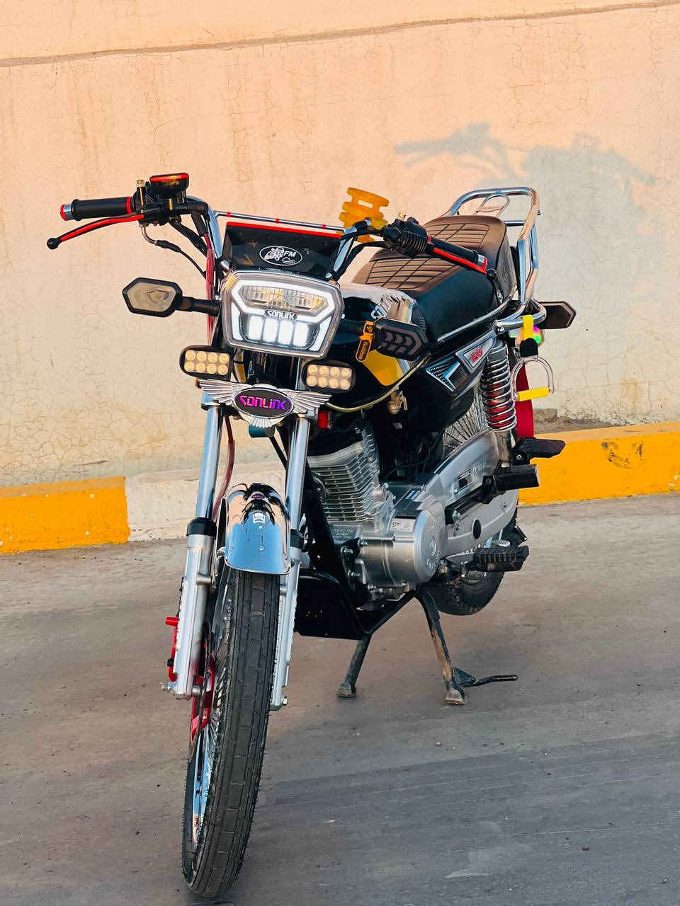 للبيع
تايكر 

موديل 2025 

باب اول وزن ثقيل. 

كهربائيات كلها شغاله

محرك شرط. مامفتوح سبانه ماممدوده عليه

شاشه شغاله 

دراجه انضف من الصوره 

صالنصه صوت

*********** تصال واتساب هم
