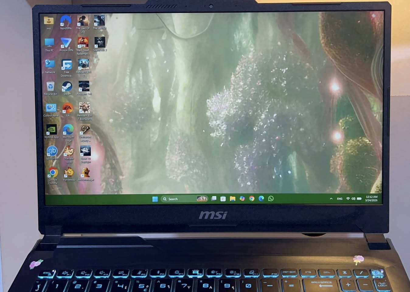 للبيع:  Laptop MSI Cyborg 15 A13VF-1656XAE مستخدم 5 اشهر فقط
• المعالج: Intel Core i7-13620H 
 • الرام: 16GB DDR5
 • التخزين: 1TB SSD
 • كرت الشاشة: NVIDIA RTX 4060 8GB 
 • الشاشة: 15.6” FHD IPS 144Hz
 • النظام: Windows 11 

 مميزات إضافية:
 • حالة الجهاز: شبه جديد، لا خدوش ولا أي علامات استخدام 
 • المحتويات الأصلية: الشاحن والعلبة موجودين – كل شيء مثل الجديد

 السعر: 1,300,000 دينار عراقي وبيها مجال بسيط
العنوان بغداد- الحرية


**إذا كنت صاحب هذا الإعلان وتريد حذفه لأي سبب، رجاءا أرسل رسالة إلى الدعم الفني**