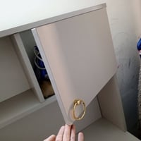 ميز للبيع تواصل 07719448746