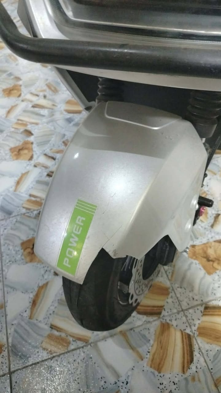 السلام وعليكم اخوان دراجه جوبال باور مديل 2025 للبيع  6بطاريات ليثيوم  كفاله عامه ما عده الجاملغ الامامي مضروب شويه دراجه فول مواصفات كلشي شغال المواصفات.         لايت عالي ناصي.   دبل اشاره.   اشاره يمنه يسره.   هورن شغال.   بيه ميزه P.      تايره وره جديد وياه جوب هديه.   جنطه هديه ويه الدراجه.   مرايات جدد. دبلات فول الدراجه فول موصفات كل شي ب الصور وتحياتي الكم العنوان اليوسفيه قصر الاوسط السعرر(800)واني ماخذه ب (ب مليون وميتين)للستفسار:***********
