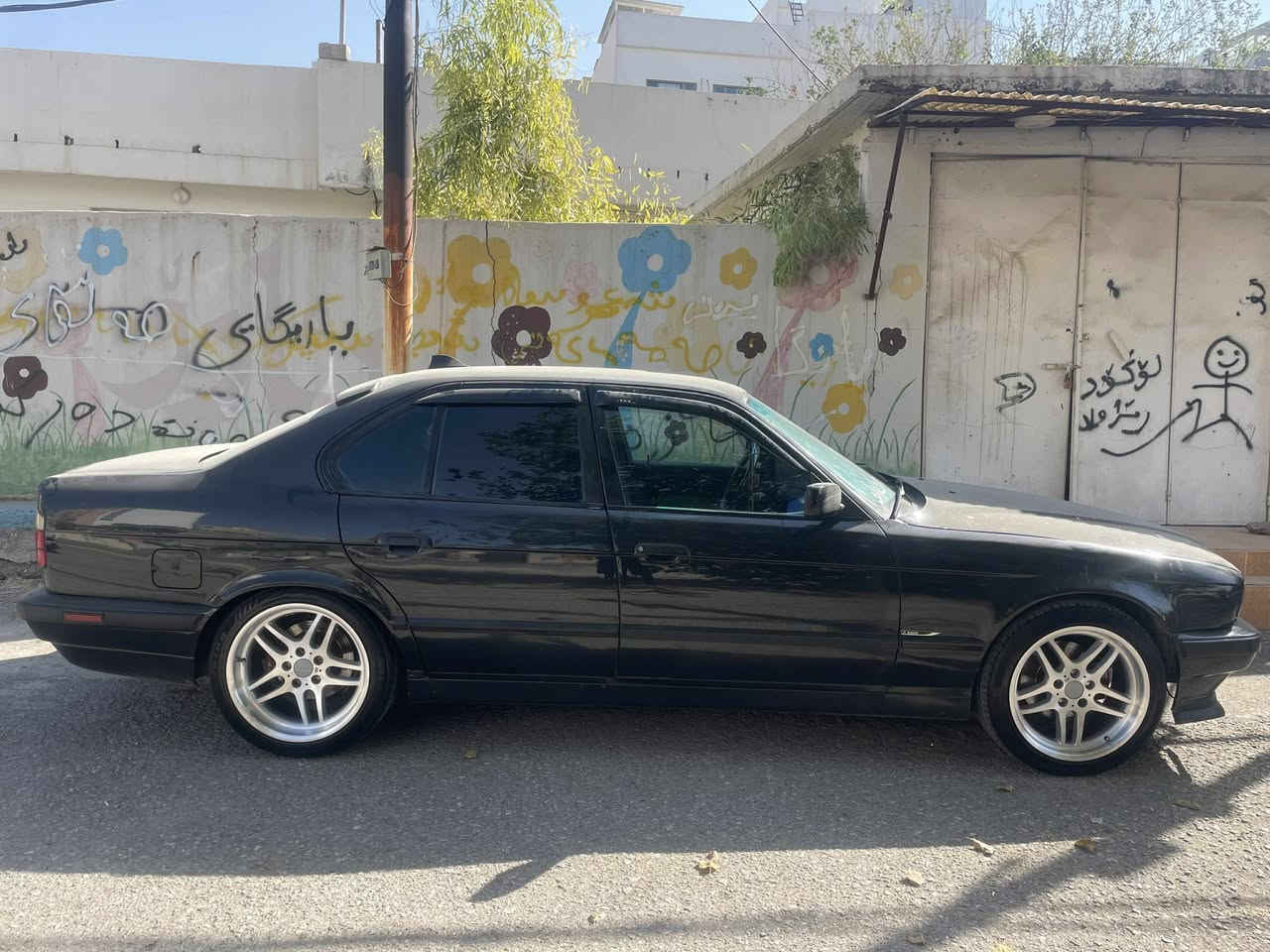 hama gyan model 92 makina 525 ger adya 6 kalaya aypata awena gwe barxa layt hallqaya pesh pana geru makina bashartسعری 47 sanawey ta 2027 tazaya ta7uel bashart lay sakni jampeke xafefe haya  ژمارەی خاوەنی 0770 5790323
