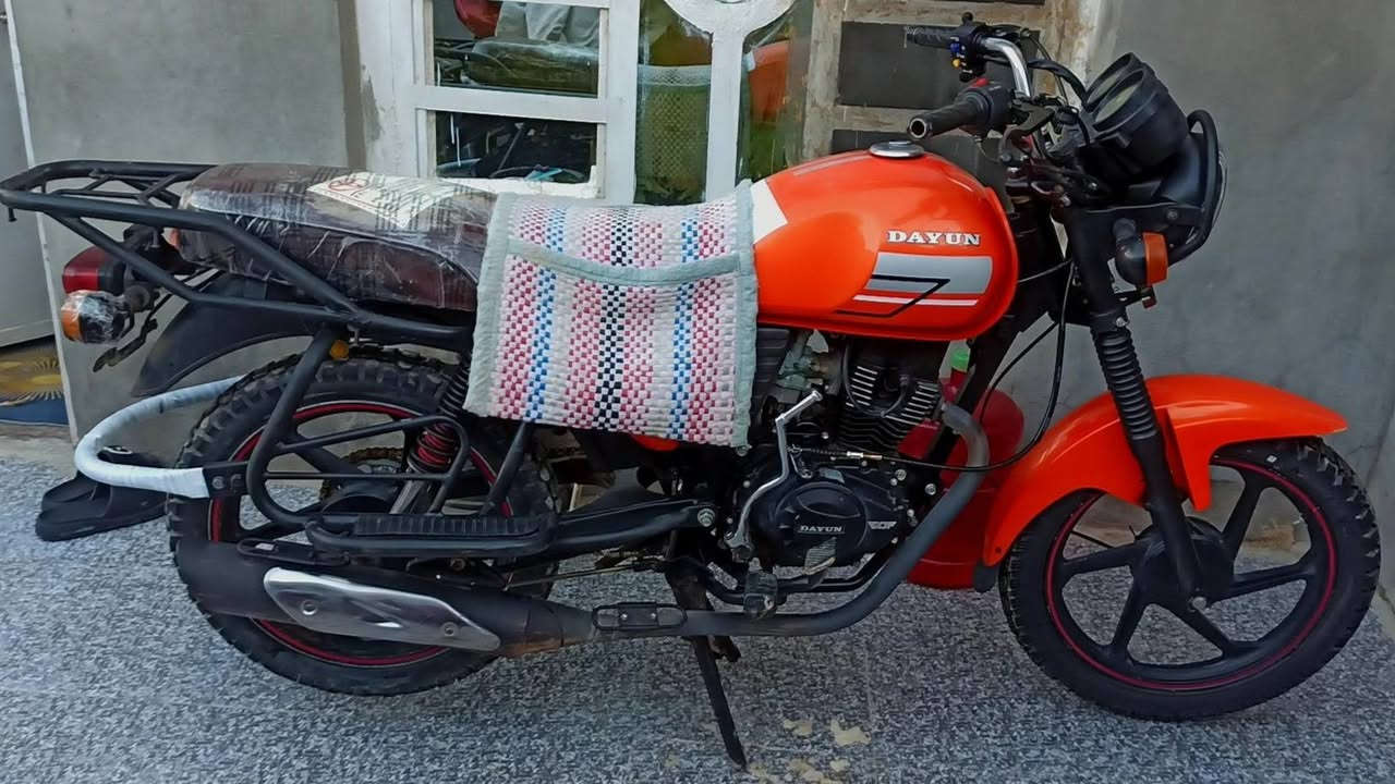 السلام عليكم للبيع او مراوس 
دراجه دايون نفخ موديل 21 وسعرها كلش مناسب
(اوراق سكنر )
تخم تاير جديد و كهربائيات كلها شغاله 
#مكاني بابل الحمزة الغربي  
***********
دراجه مابيها نقص كاملة من كلشي
والي عنده مراوس عادي نتراوس
