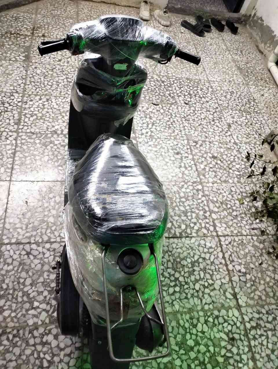 دراجة بطه سلف هندر محرك حلو السعر 130 مكاني حي السفير رقمي ***********
