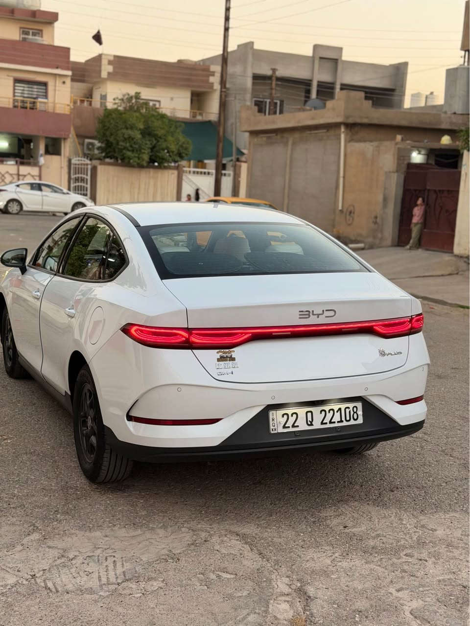 سلام عليكم للبيع بي واي دي موديل 2025
موصفات معروفه بانزين 
كهرباء
بصمه
داخل ابيض 
رقم اربيل تحويل مباشر
سياره بعده ابحاله الوكاله 
المشي 17
السياره مكفوله كفاله عامه
السعر 130 مجال بسيط 
مكاني كركوك 
*********** كركوك, العراق

