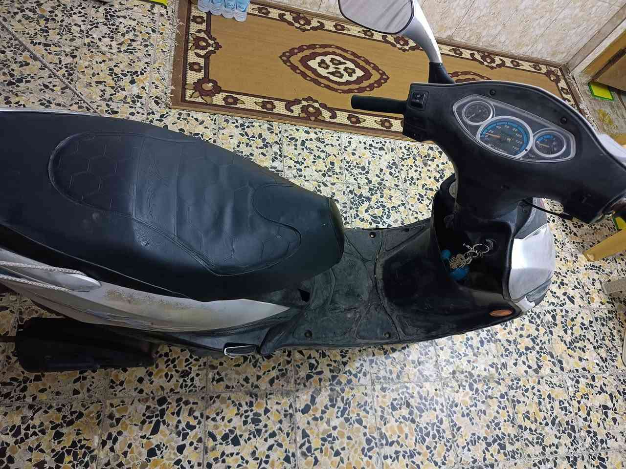 كامكو G4 للبيع 
بلاديه كفرات مكينه ناعمه متسمع صوته شلعه معدل 
مكينه مامفتوحه بلاديه حاوية صارلها شهر موجود مكاتب مع الوكيل
كهربائيات شغاله سلف هندر شرط 
تجي تفحص وتشوف
مكاني النجف 
السعر 650
للاستفسار التواصل واتس آب  ***********
