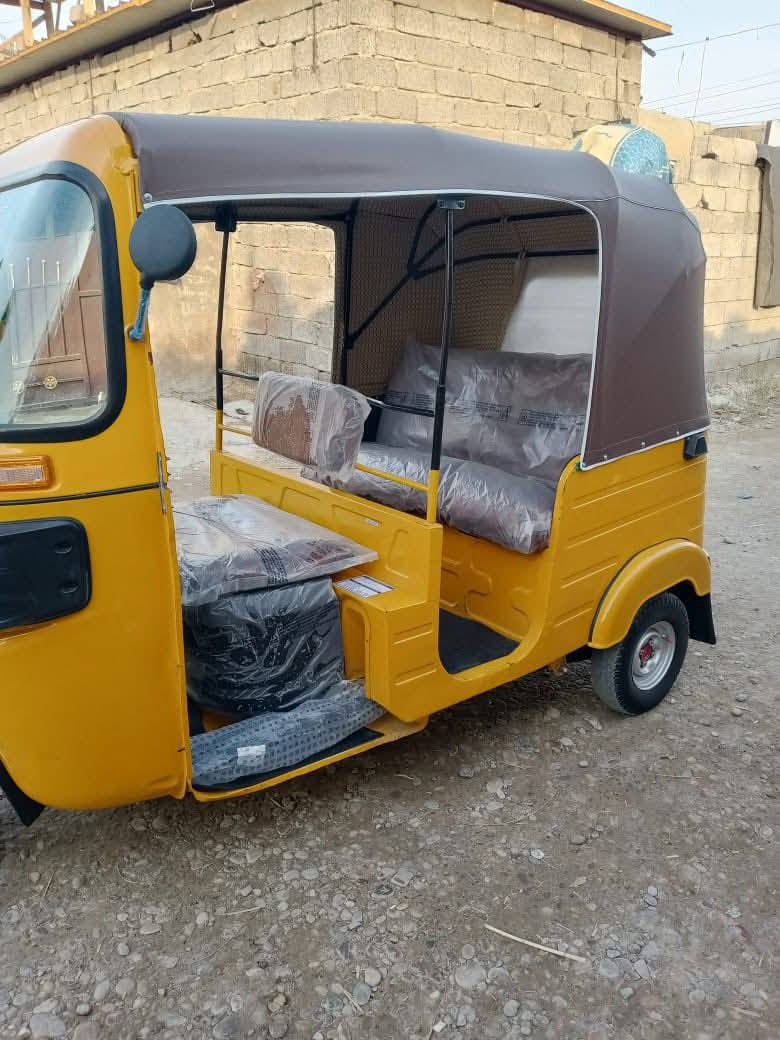 سلام عليكم تكتك للبيع19 متوازي عليه عندي عمليه وسعر خاص وبيه مجال حك الجيه سعر تواصل عله الرقم‏‪***********‬‏
