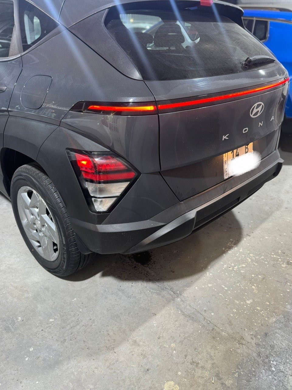 سلام عليكم كونا 2025 أمريكي دخول جديد ا
موصفاته 
بصمه +بصمه أبواب
دخول ذكي 
تشغيل عن بـــــعد 
مكينه 2000 دوش 
قياده ذاتيه 
تحديد مسار 
منفذ شحن امامي خلفي 
شاشه كار بلي 
كأمره خلفيه 
رادار امامي جانبي خلفي 
مكانه / البصره 
هـ/***********
