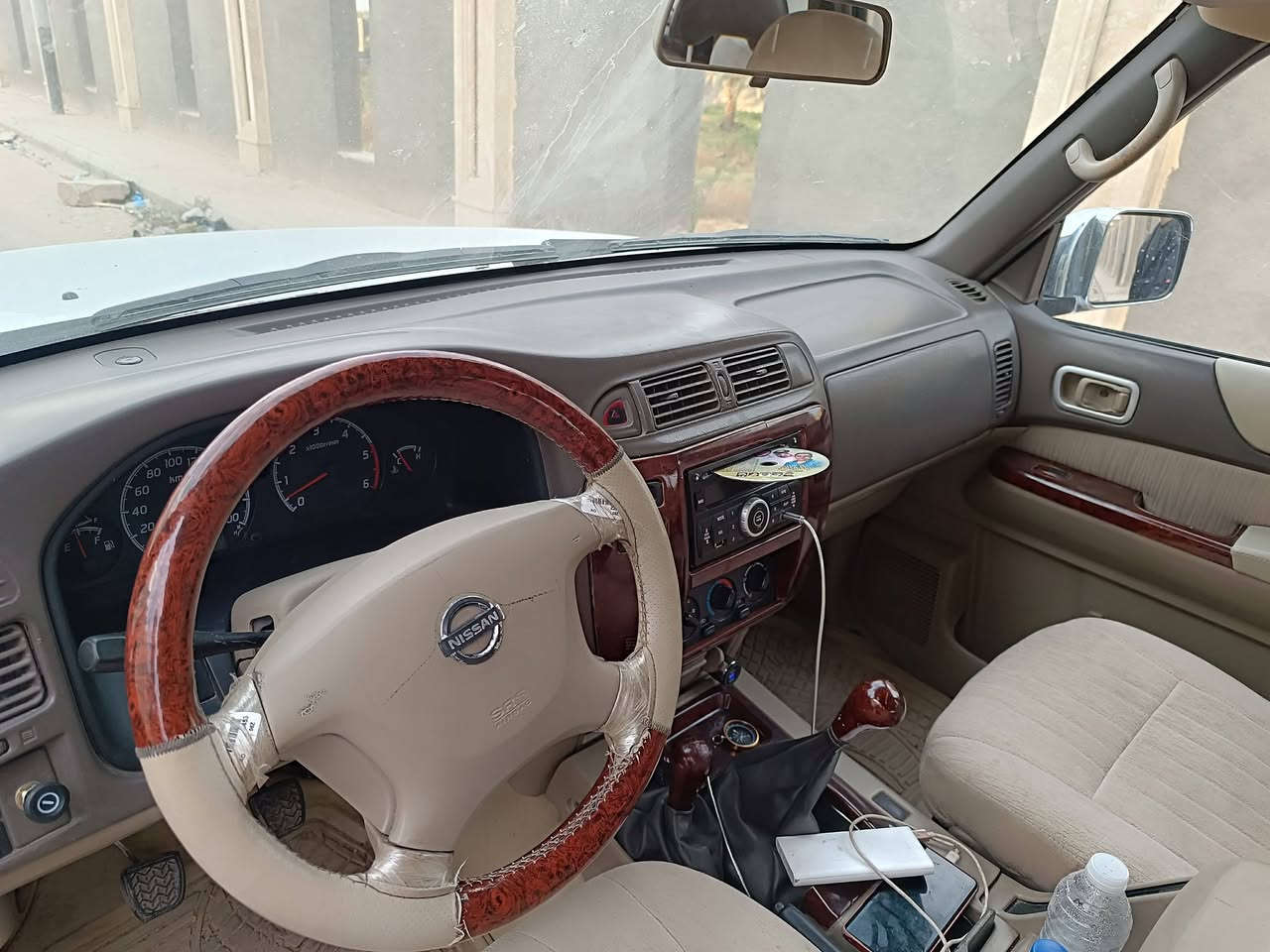 للبيع فقط السماوه *********** السعر ١٢٠ بيه حك الجيه  مكلف بالنشر 
باترول سفاري ٢٠٠٢ مكينه مزوده تاهو ٥،٣ سياره مافيها نقص جاهزه وحلوه رقم أربيل اصولي كير بلاد جديد فور ويل شغال ثقبل وخفيف ودفلوك  يعني أصحاب البر الكشتات والسفرات هاي جدا مناسبه لان ابد ما تصرف، دبل تانكي فيلبام دبل وداخله صيانه وسيرفس قبل اسبوع
