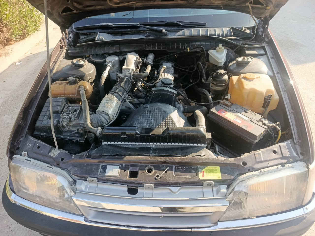 اوبل اوميكه موديل 92 انبار انكليزي باسمي مصبوغه عام جماليه مكفوله من الضربه صدر جديد باتري دينمو جديد تايرات نص عمر تبريد بلادي مكينه وكير مكفولات
***********
