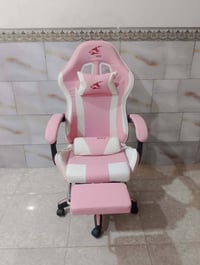 كرسي للبيع مامستخدم لانه لم يتناسق مع الاثاث السعر  80       077177152...