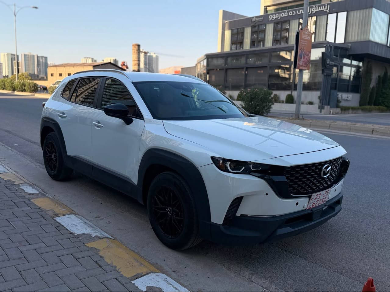 مازدا cx-50 مودیل ٢٠٢٤ ژمارە کاتی  90 رۆژی تیاماوە بۆ رقم مواسفات راداری پێشو ئاوێنە کوشن هیتەر سندوق شفت خەتی جادەو راداری خەتی جادە چوار دەرگا بسمە برێک کارەبای ی اوتو هۆلد و هەلکردن بەبەسمە ناو قەیسی هەموو ایرباگ شریکە لایت لید زۆر مواسفاتی تر مکینە ٢.٥ تەنها ٢٢ مایل رۆشتووە بئ ناوگرتن دەعمێکی زۆر بێکێشە هیچ گلۆپێک هەلنەبووە بەشەرتی کۆمپیوتەر و فحس .. تەنها بۆنید و جملغێک بۆیاغە بێ ناوگرتن شوختییشی نییە ٢ بصمە شریکە. *********** السليمانية, العراق
