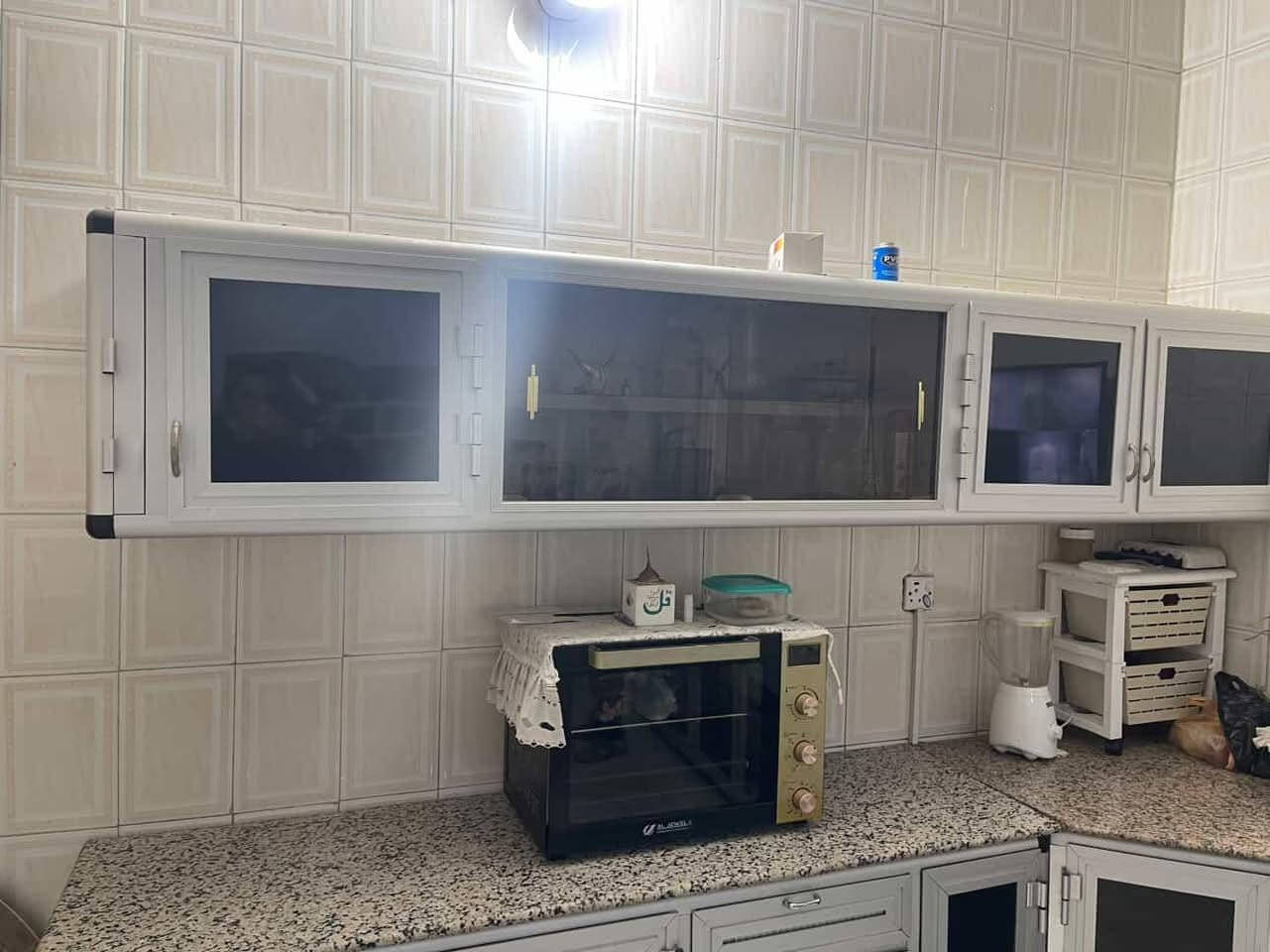 السلام عليكم 
كاونتر للبيع بسعر مناسب جدا  
***********
