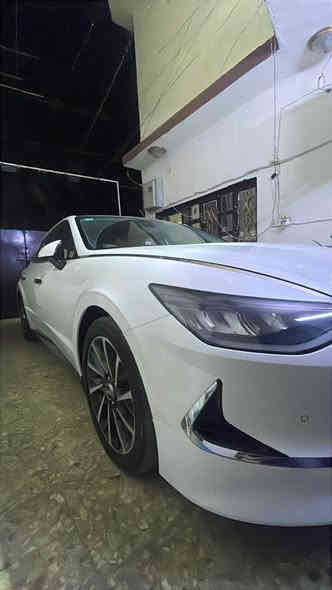 السلام عليكم سوناتا موديل 2022 خليجي vip 
اعلى فئه بلسوناتا الوان داخليه 12 لون بلادي
كشنات كهرباء بنوراما بصمه بردات خلفيه
السياره جديده ماشيه 60 عليها تغليف ppf رقم بغداد
السعر 215 ورقه للاتصال ***********
ملاحضه :- اكو 3 اصابع تعديل صغير نهايه الجاملغ الخلفي
فقط والباقي كفاله عامه ، علما حجم المكينه 2500
