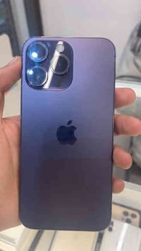 ايفون 14 برو ماكس لون بنفسجي مبدل شاشة وبطارية الجهاز نضيف السعر 650 و...