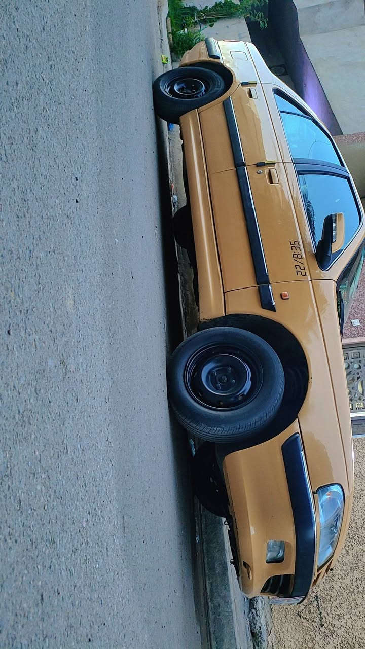 السلام عليكم بيجو بارص2015 مصفره هيئه وغرامات تحويل ثاني يوم كبل للشارع كلشي جديد ب52 وبيها مجال *********** بيك خير وادلل
