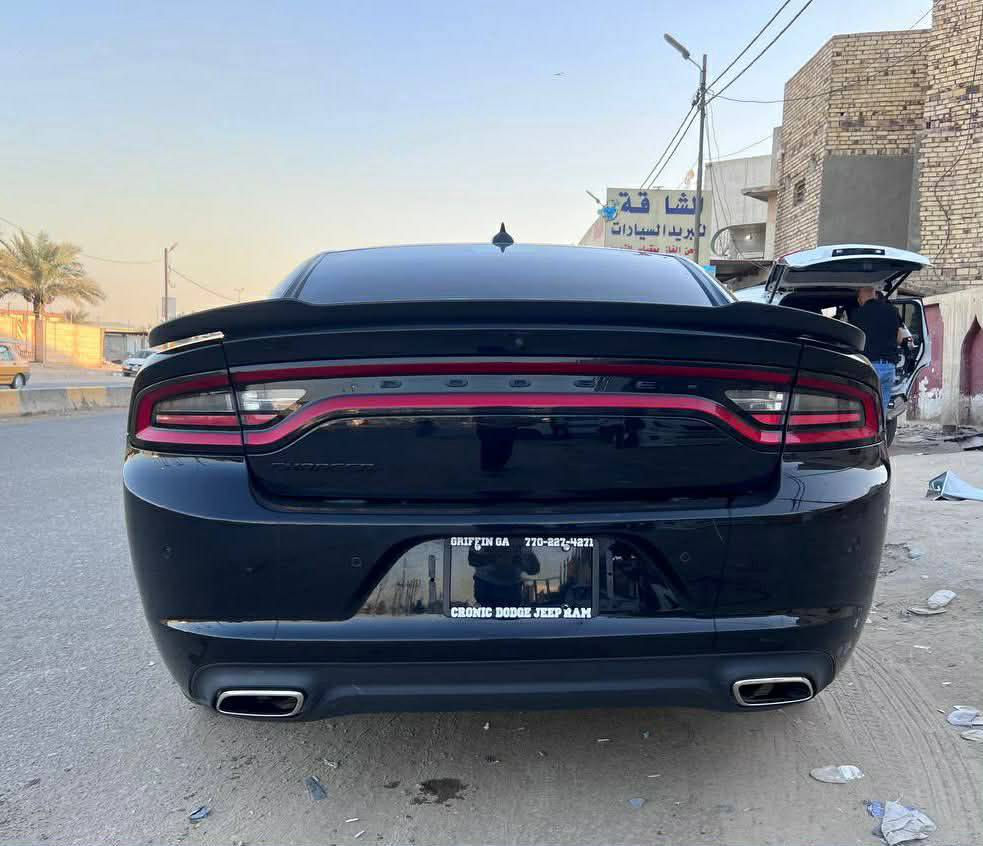 جارجر Gt لون اسود موديل 2023
دخول جديد بدون رقم حره 
بيه قطعتين جاملغ وبنيد 
فول رادار امامي وخلفي 
تحكم استيرن
شاشه جبيره 
تشغيل عن بعد 
كشن كهرباء 
السياره جديده احله من الصور سعرها 210
مكان السياره / ديوانية ***********
