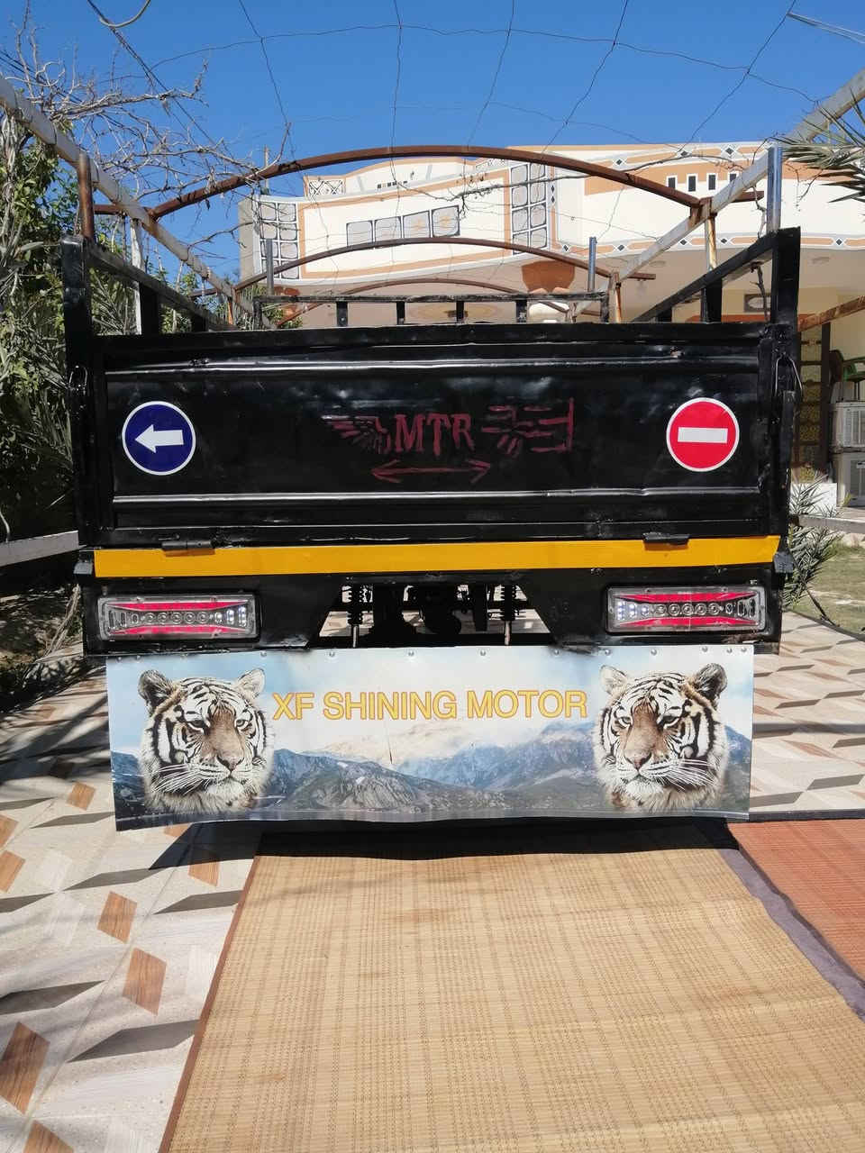 سلام عليكم ستوته اللبيع مويل 2015 كامله سلف كهربائيات كلهه شغاله محرك جديد ستوته بلاديه احلاه من صوره مكاني ديالى خالص ***********
