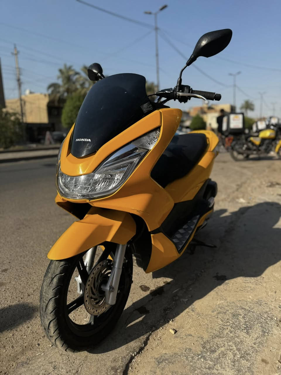 السلام عليكم pcx لبيع جيل ثاني ياباني
درجة مكفوله السعر ١٤ ورقة متواجد ***********
