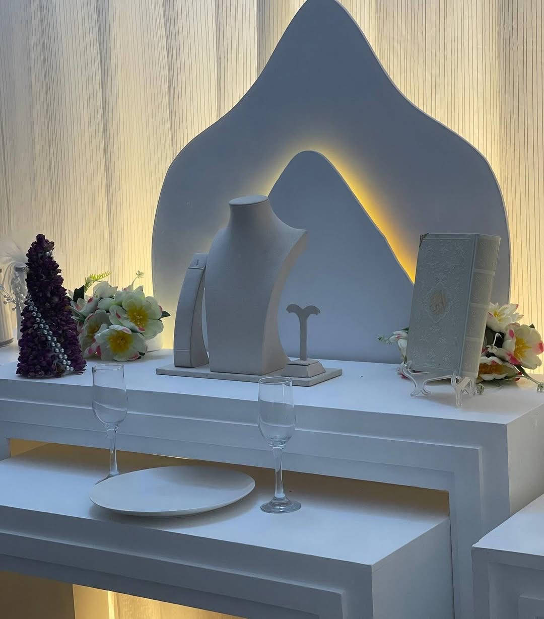 كوشات للبيع مكان الناصرية السعر خاص واتساب ***********
