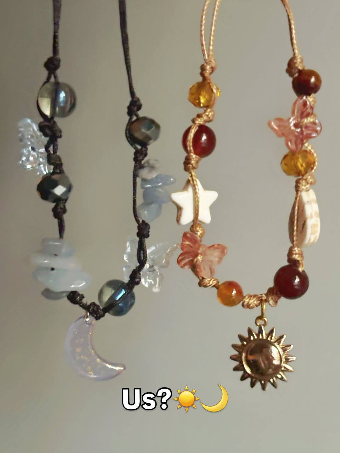 Moon and sun handmade matching bracelets 🌜🌞 
اساور تطقيم شمس وقمر مصنوعين يدويا🌙✨ 
ممكن التعديل عليهم حسب ذوق الزبون🤍
متوفر توصيل لكل محافظات العراق


**إذا كنت صاحب هذا الإعلان وتريد حذفه لأي سبب، رجاءا أرسل رسالة إلى الدعم الفني**