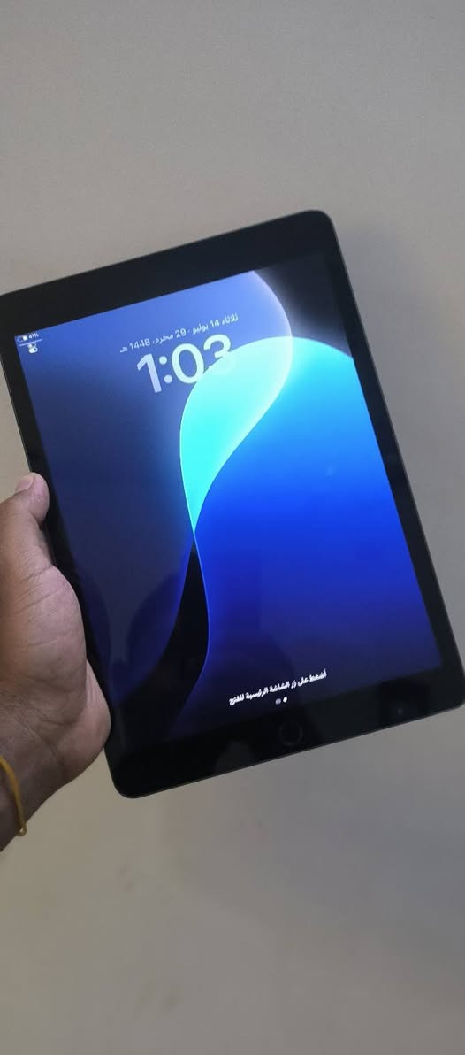 ipad 9 اخر اصدار 
ايباد 9 اخر اصدار  ذاكرة 64 جديد بمعنى الكلمة استخدام كلش بسيط نظافة95% مكفول من الفتح والتصليح كامل ملحقات الاصلية 
بطارية 83🔋 او اكثر لان ابد مايصرف شحن 

بس ملاحظة مثل النقطة زركة بكد راس الابرة ماتنشاف حتى بالعين وماتطلع بالتصوير ولاتاثر نهائيا وانطيك ضمان بي بس هاي امانة بركبتي لازم اوضحها تجي بنفسك ماتكدر تشوفها 
سعر 270 قابل للتفاوض 
مكاني فلوجة او صقلاوية 
***********  متوفر واتساب
