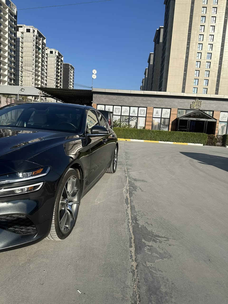 السلام عليكم
جينسس G70 موديل2023 للبيع
فول ما عدا البانوراما
محرك 4 سلندر تيربو  دفع رباعي 
#+ كير محرك مكفول من أي مشكلة بشرط الفحص
مواصفات السيارة: 
.نقطة عمياء
.رادار أمامي وخلفي
• نظام القيادة الذاتية
• مانع تصادم
• تدفئة كشنات
• كشنات جلد
.تدفئة ستيرن
• باقي مواصفات الجينسس المعروفة
حالة السيارة:
• جاهزة وما بيها أي مشكلة
• صفر مسج
 .عداد المسافة :١٨٠٠٠كيلو متر 
.بجم كبس بدون اي ضرر
.وايرباك سليم %100
.حادثة جاملغ خلفي و باب جهة الصدر الخلفي بدون تبديل بدون دواخل 
• صور الحادث متوفرة على الواتساب
§ السعر: 230و بيهة مجال
المكان: بغداد - البياع
للاتصال أو الواتساب:
***********
