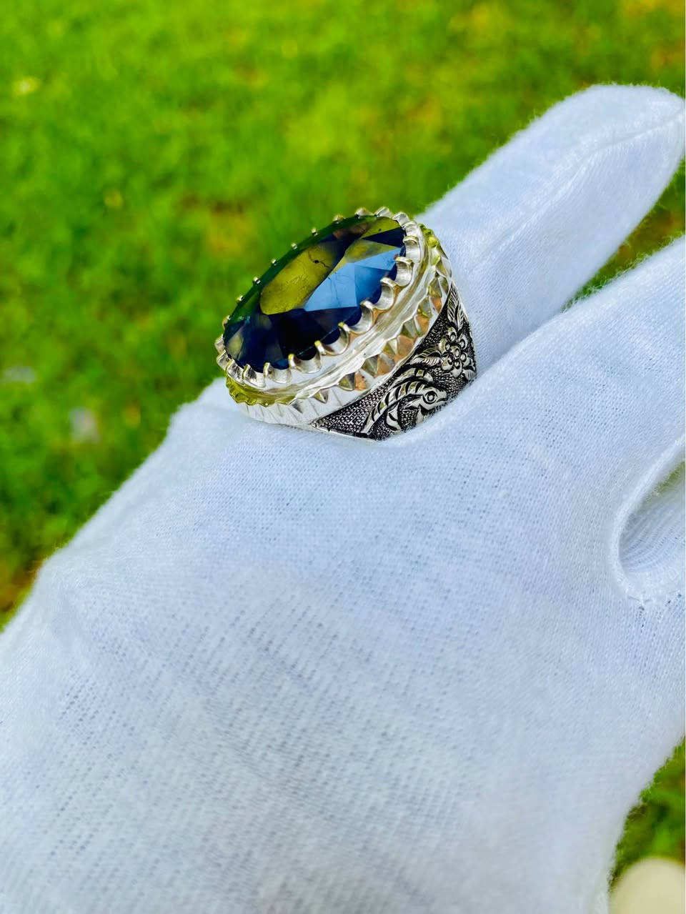 خاتم جوهرة 💎 بحجر الزفير الأصلي على عرش الصياغة الايرانية النحث اليدوي العميق الغزالة و الآيل 🦌🦬🔥💍 مراكش, المغرب


**إذا كنت صاحب هذا الإعلان وتريد حذفه لأي سبب، رجاءا أرسل رسالة إلى الدعم الفني**