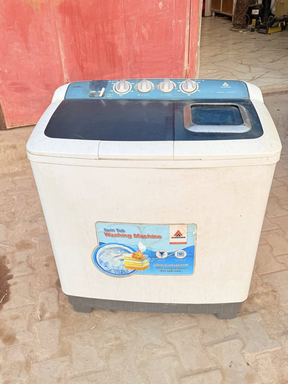 مجمده رويال شرط التجميد حجم 18 قدم
غساله الحافظ شرط الغسل والتجفيف والتصريف 
الشطره ***********
