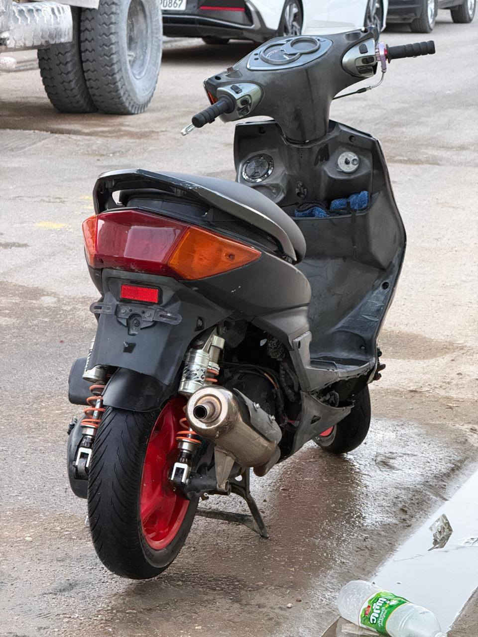 سلام عليكم
سلام عليكم 
دراجه سكنس فحل للبيع او مراوس بعدله او منغولي حسب القناعه 
مكينته 59 بلاديه دراجه شغاله من طول لطول  اشاير وره وكدام لايت  معدل فول وشغاله نكره بأي وقت دراجه ما عايزه اي شي كفاله ما بيه أي نقص تزويد هواي وكله اصلي تايواني شرط
1....كلجات WF
2....عضمه سكليتر Ncy
3....سلف رياضي اصلي
4....يدات بريك مختلفه
5....صدر Dy
6....صينيه Ncy
7....فج اربع بساتم 
8....صالنصه صجميه واقيه كاربون الياف
9....دبلات خلفيه مشمشي ابو البطل
مكاني نجف سعر مناسب خاص
الشراي يتفضل خاص او  رقم(‏‪***********‬‏) متواجد واتساب
