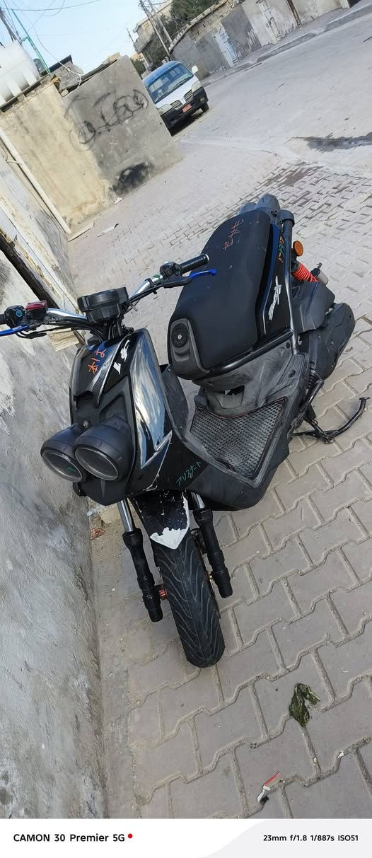 سكنس جبلي موديل 2014
فول نضافه مال رمب ماشيه 15الف 
مدينة الصدر سعر مليون 200

***********
