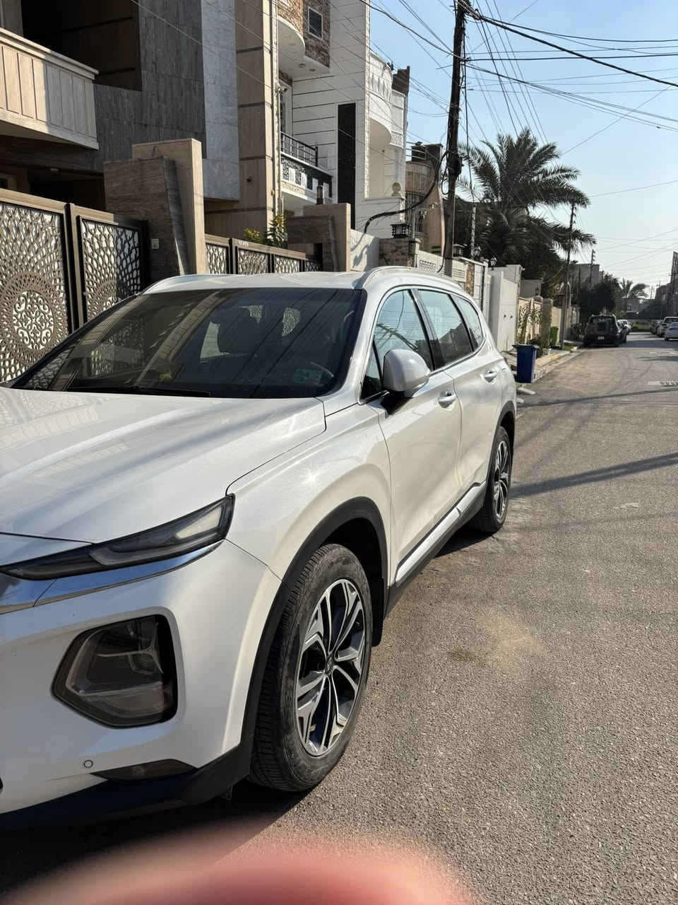 السلام عليكم سنتافيه 2019 وارد خليجي سته سلندر  ماشية 59000كم التبريد المكينه والكير ممفتوحات سياره مابيها صبغ ولا بارد فقط رصعات بسيطةبالباب الامامي والخلفي جهة السايق تحويل ثاني يوم بغداد السيدية السعر 240 للأتصال على الهاتف ***********
المواصفات
بصمه
شاشه ابل كار بلي اصلية
2 كشنات كهرباء
داخل جلد
ثلاث قطع تبريد
سبعه نفر
حساس أمامي
حساس خلفي
اشاره بالمري
مرايات شفط
صندوك كهرباء
فور ويل
انظمة قياده ايكو سبورت نورمل كومفورت
ترحيب
تحكم ستيرن جهتين
كروز سرعه
شفتات الستيرن
شحن واير ليس
