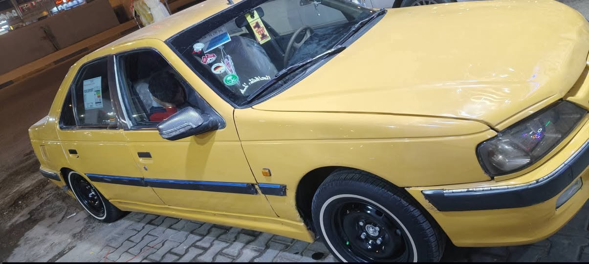 سلا عليكم بيجو مديل 15 رقم بصره اصولية مية بلمية مصفرة هيئة وغرامة+عندي وصل بيهة مال غرامة وهيئة محرك كير تبريد تدفئة كهربائيات كلهة كفالة اكتبه بلمكاتبه سيارة جاهزة مال جناي غرفة نضيفة مرتبهة عل ايدي مال واحد يريد يعيش طك اسويج وطلع اشتغل عل باب الله  السعر 35  بيه مجال بصيط  مكاني البصرة قبلة *********** رقم الهاتف بي واتساب
