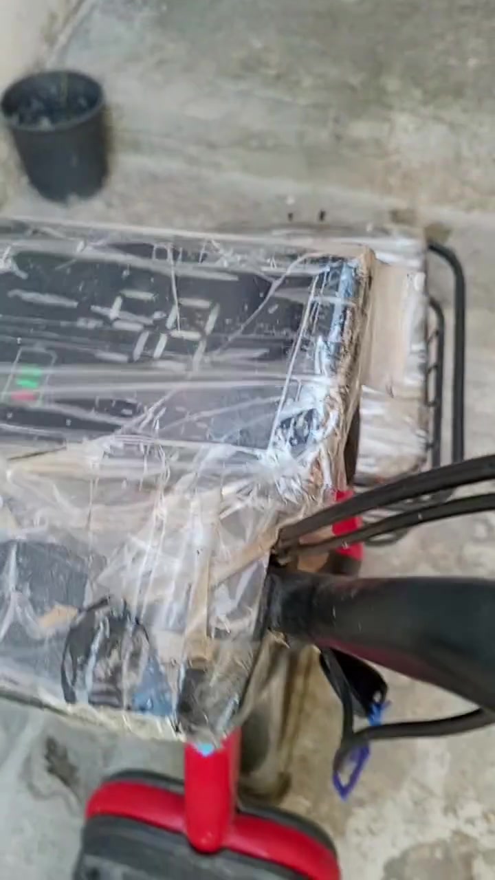 ماطور شحن شرط نظيف السعر 200 وبي مجال قليل خاص مفتوح


**إذا كنت صاحب هذا الإعلان وتريد حذفه لأي سبب، رجاءا أرسل رسالة إلى الدعم الفني**